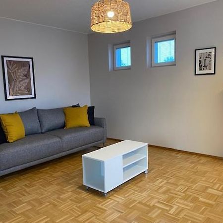 Apartment Kustaava With Sauna โรวานิเอมิ ภายนอก รูปภาพ